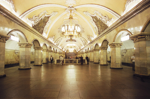 Московский метрополитен начинает закупку рентгенотелевизионных комплексов и обнаружителей паров взрывчатых веществ